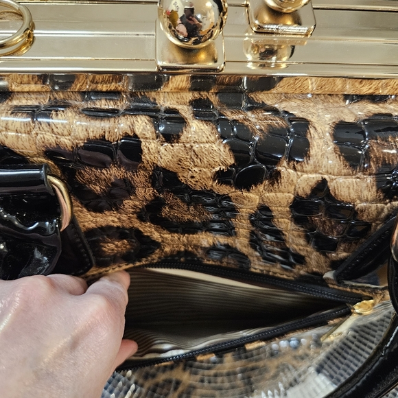 Leopard Patent Bag - Picture 13 of 15